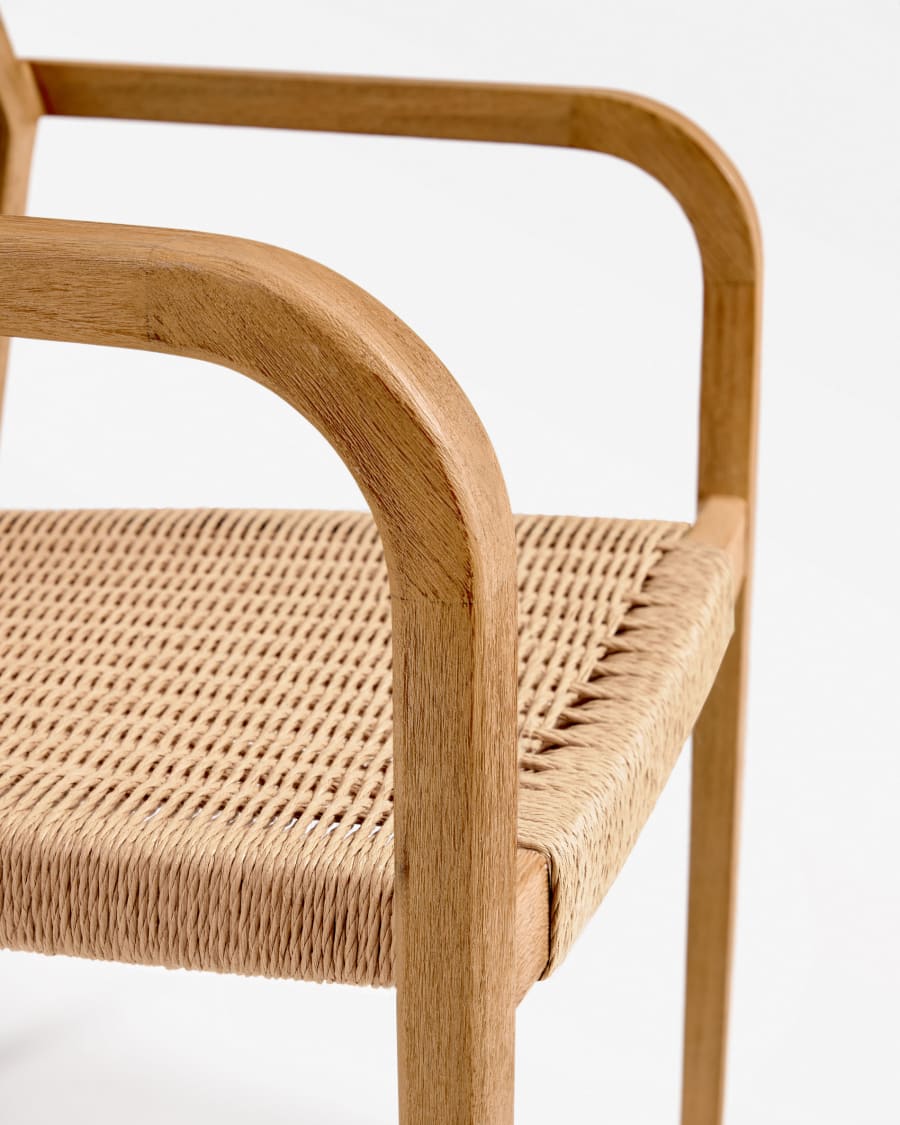 Better chair in solid acacia wood and natural paper rope