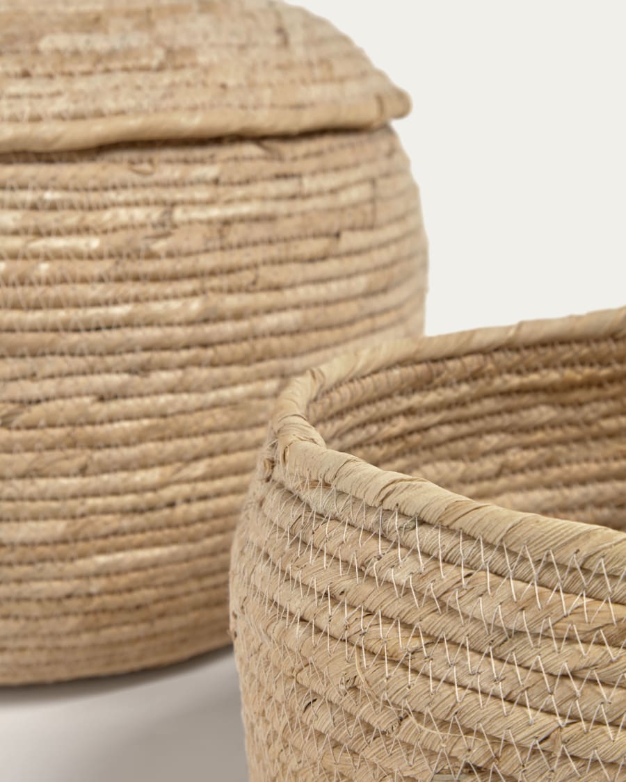 Sumy set of 2 corn leaf boxes, with a natural finish