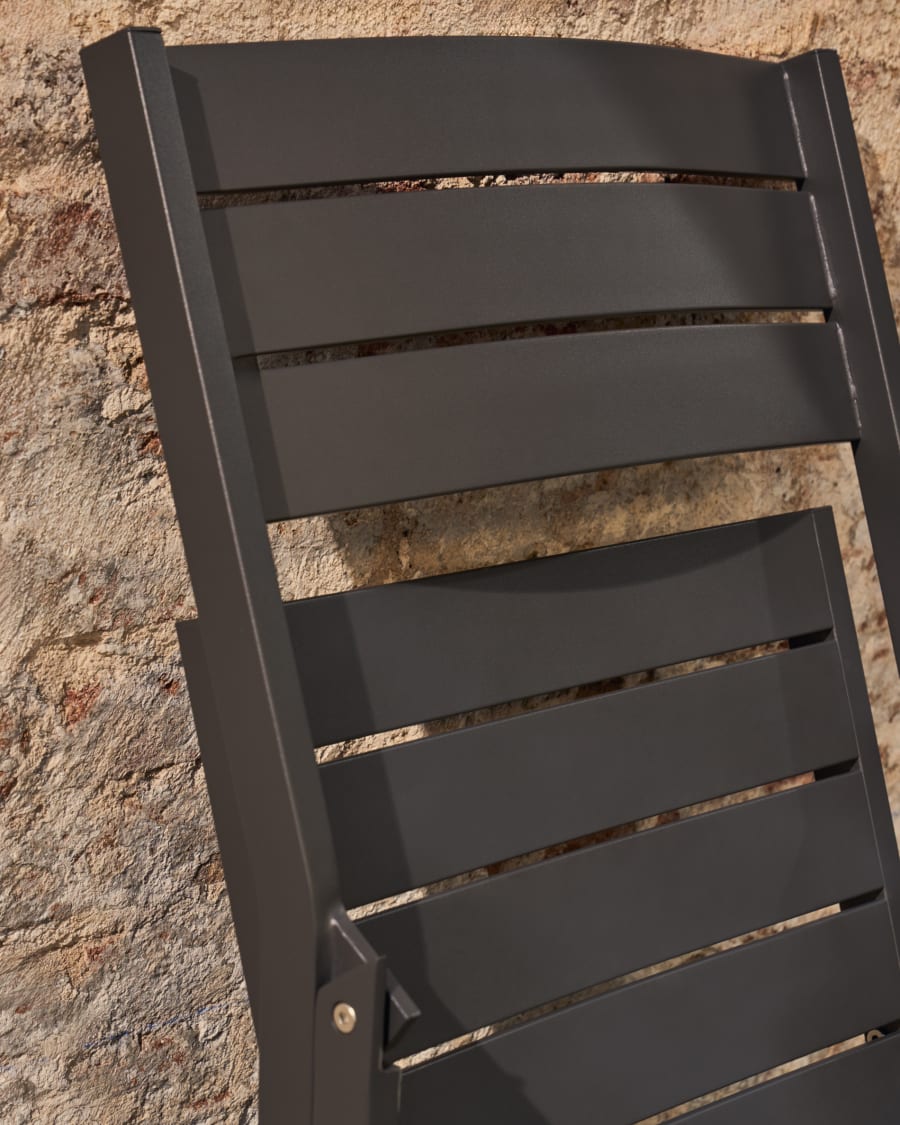 Torreta folding outdoor chair made of aluminum with dark grey finish