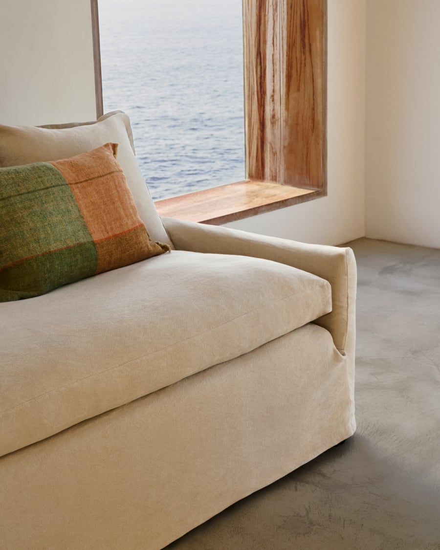 Zenira sofa with removable cover and beige cotton and linen cushions, 230 cm