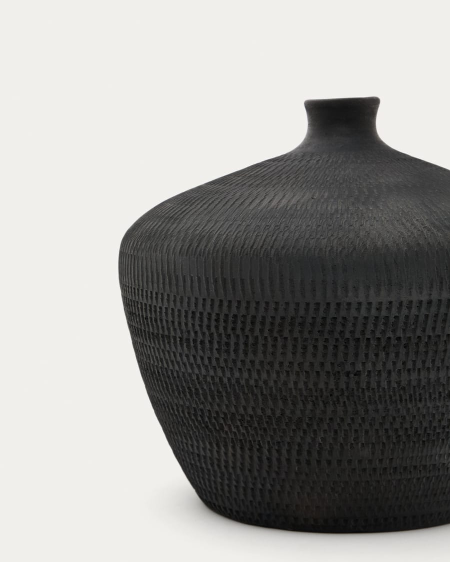 Helve terracotta vase in a black finish, 24 cm