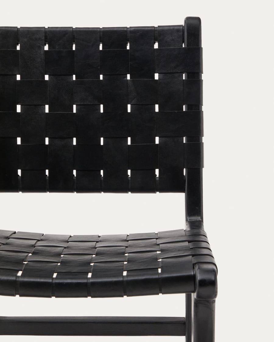 Calixta Stuhl aus Leder und massivem Mahagoni mit schwarzem Finish