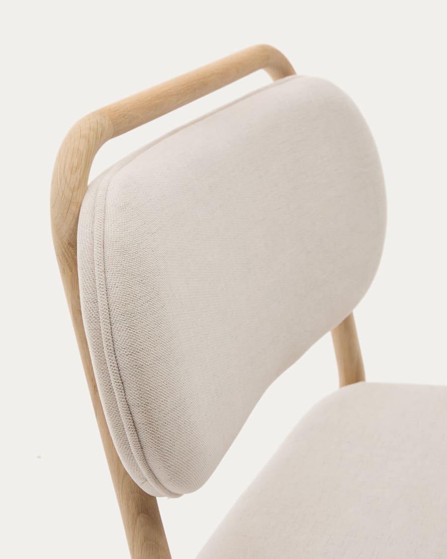 Helda armchair in beige chenille and FSC Mix Credit solid oak wood