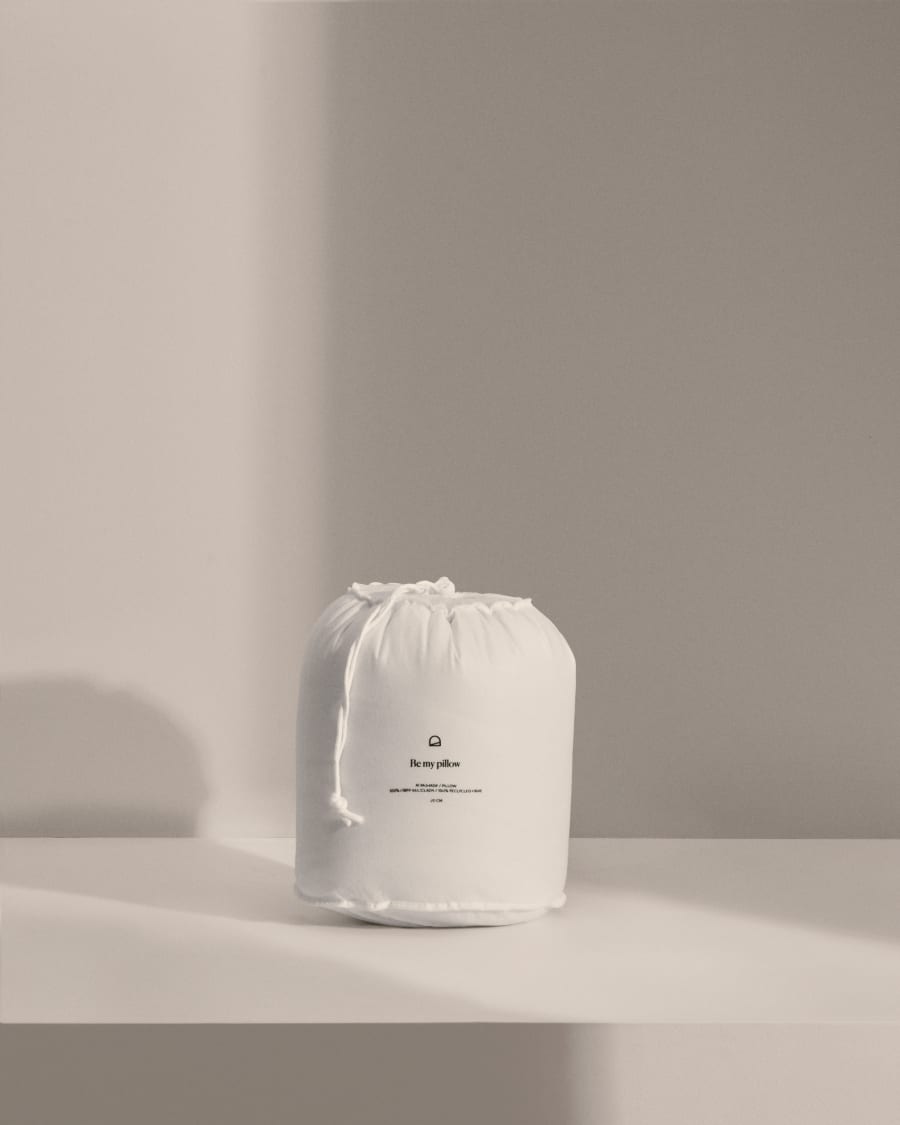 Nyla microfibre pillow 70 x 40 cm