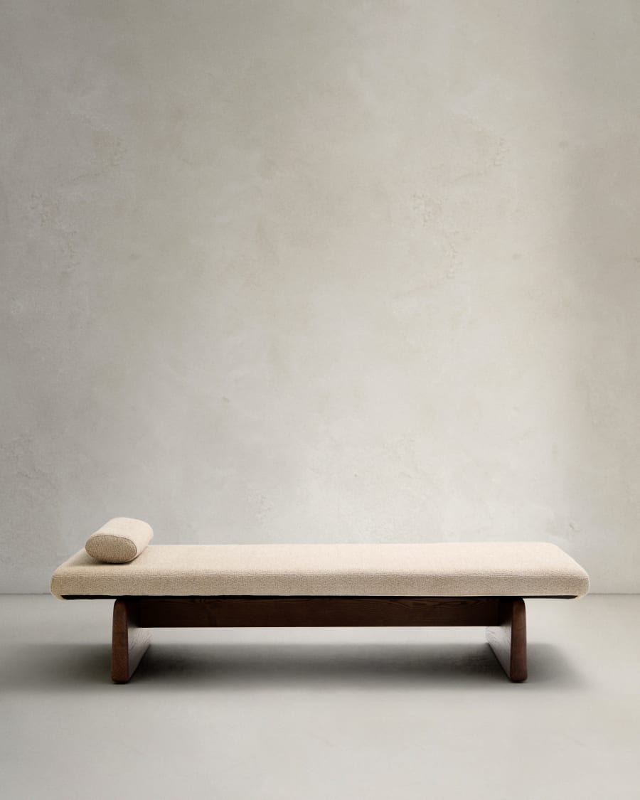 Topaz divan in beige chenille with solid ash wood in a walnut finish, 200 cm FSC 100%