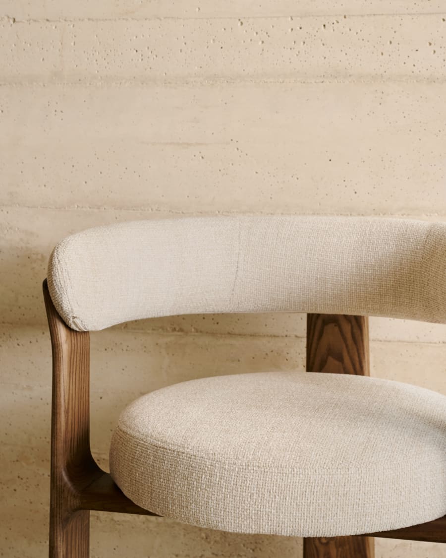 Granite 3-legged chair in beige chenille and with solid ash wood in a walnut finish FSC 100%