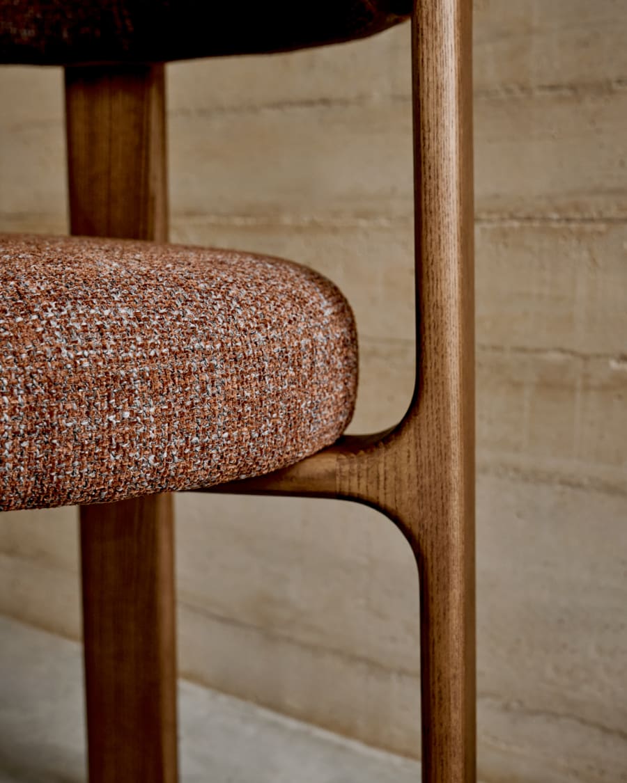 Granite chair in brown chenille and with solid ash wood in a walnut finish FSC 100%