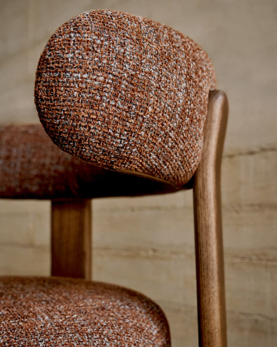 Granite chair in brown chenille and with solid ash wood in a walnut finish FSC 100%