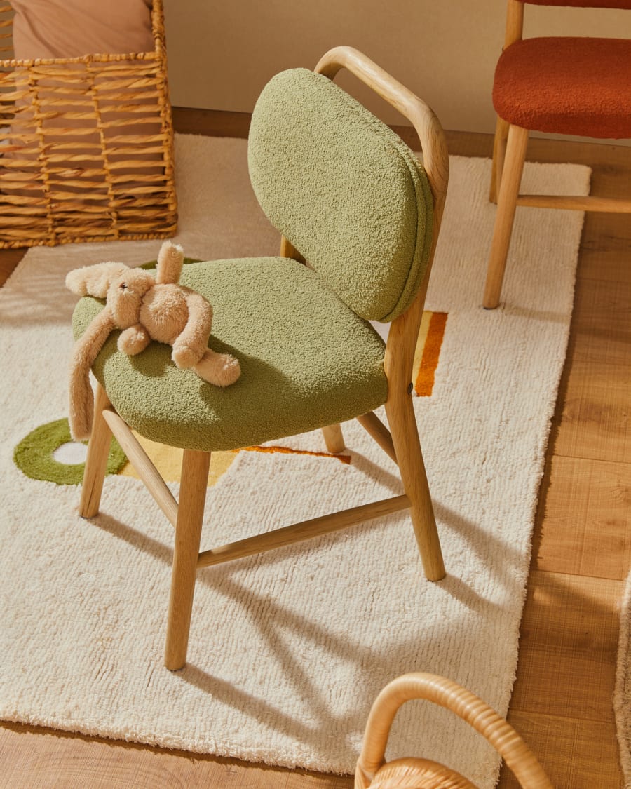 Helda child’s chair in green bouclé and solid oak wood FSC Mix Credit