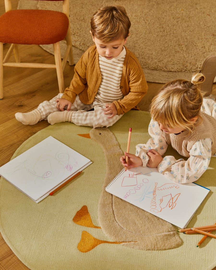 Milu green, 100% cotton rug with a goose feature, Ø 100 cm