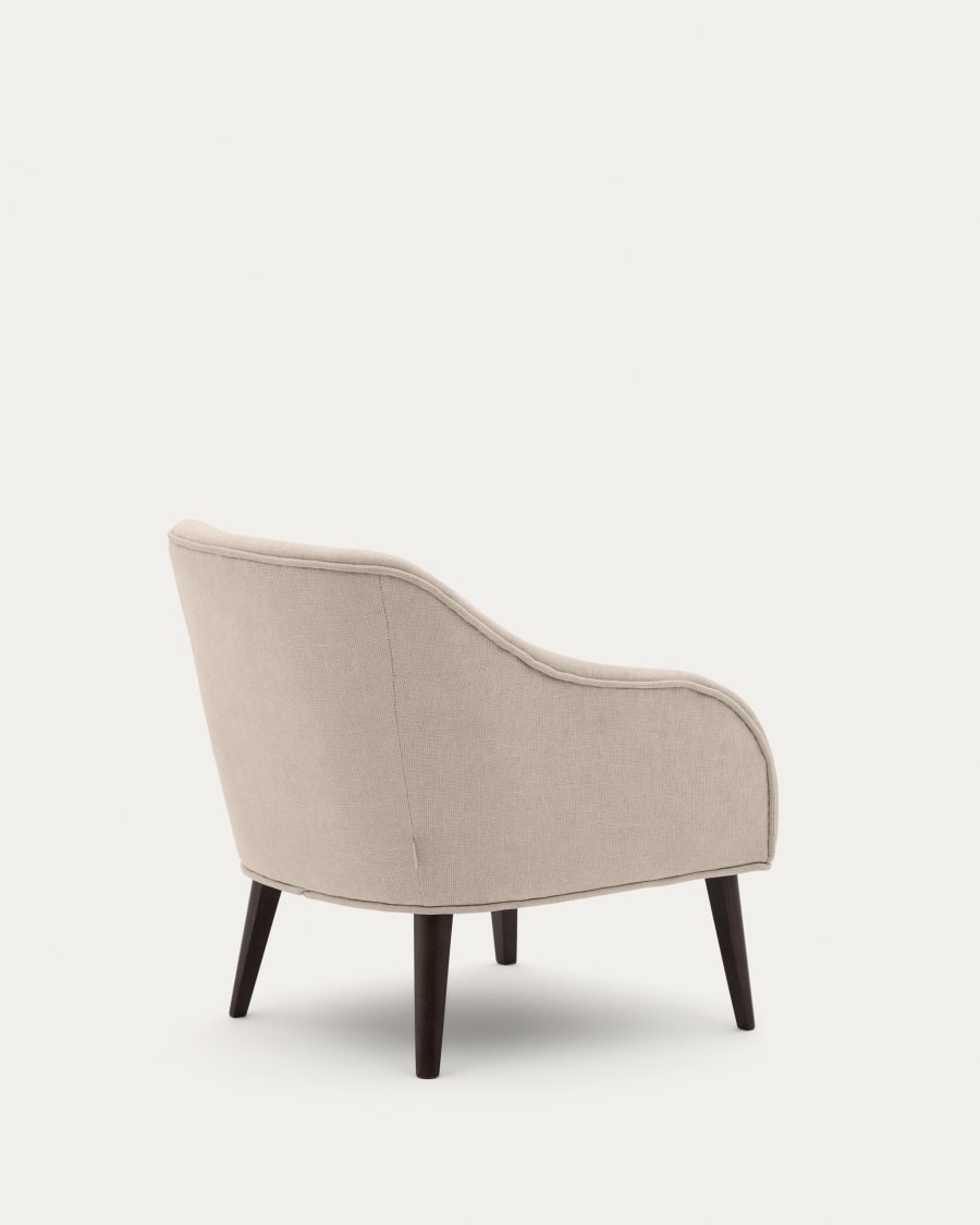 Poltrona Bobly beige e legno massello di faggio con finitura wengè FSC Mix Credit