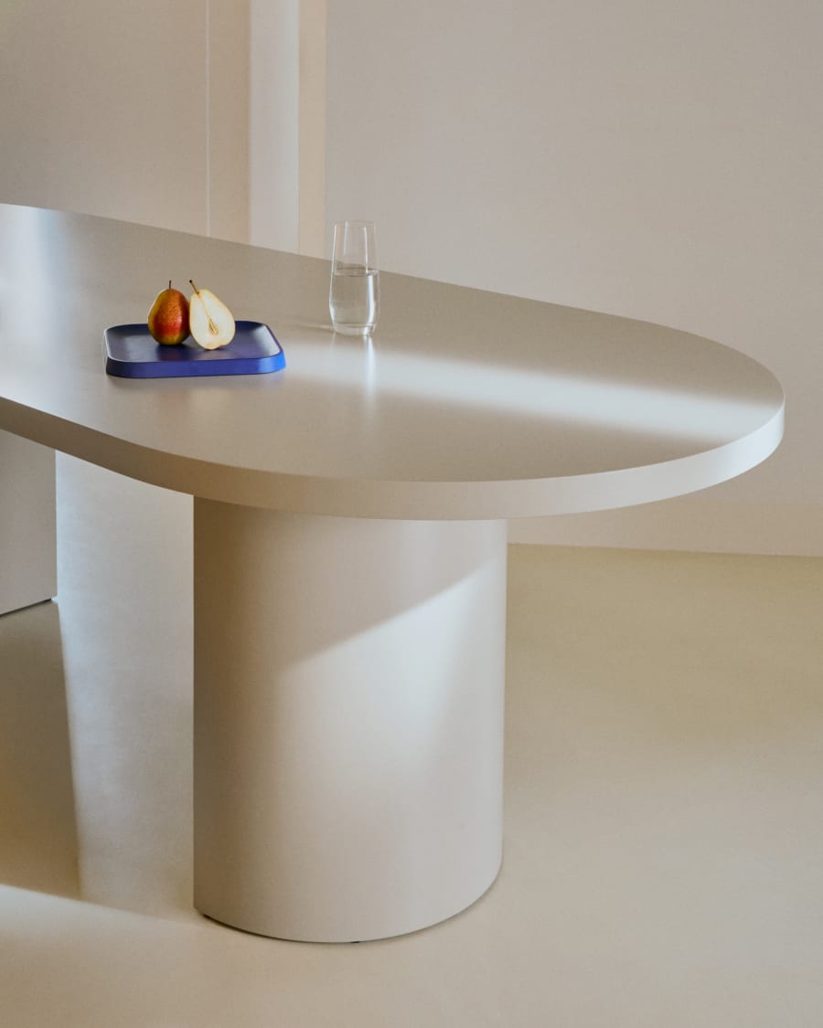 Tisch Nealy aus lackiertem MDF mit eierschalfarbenem Finish 200 x 100 cm