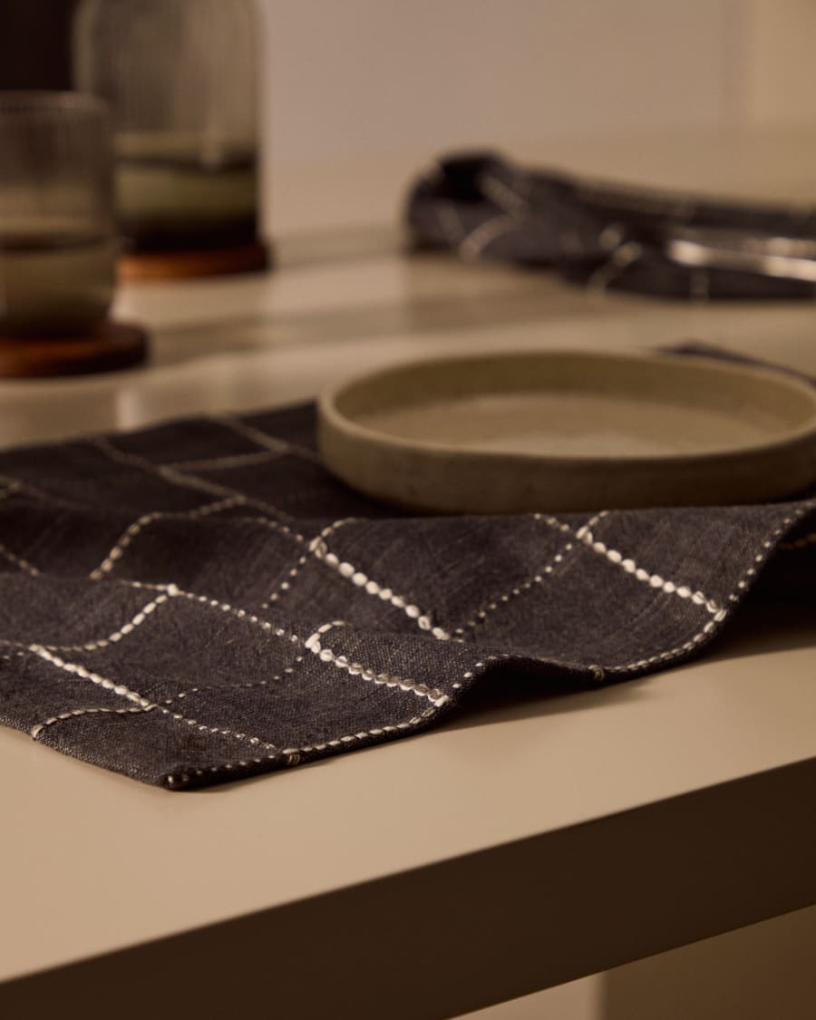 Ersen set of 2 black, 100% cotton table mats
