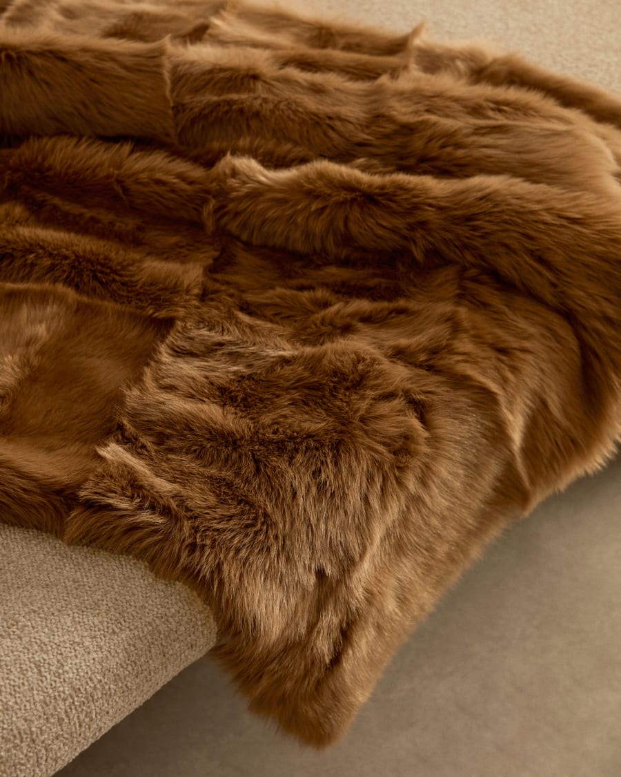 Katny brown leather blanket 130 x 170 cm Kave Home