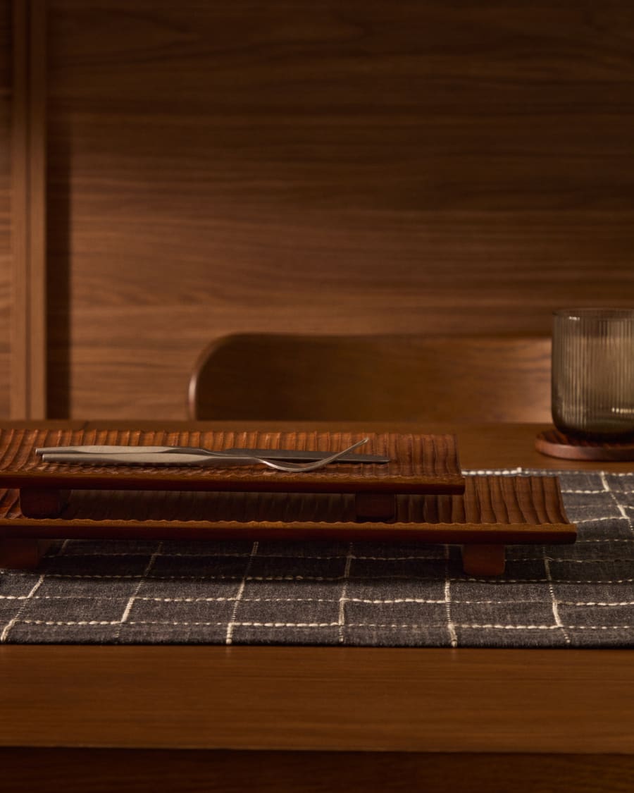 Rommu small serving board made of acacia wood FSC 100%
