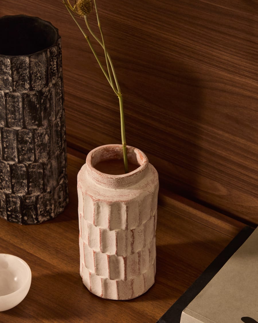 Arisa white, papier mâché vase, 22 cm
