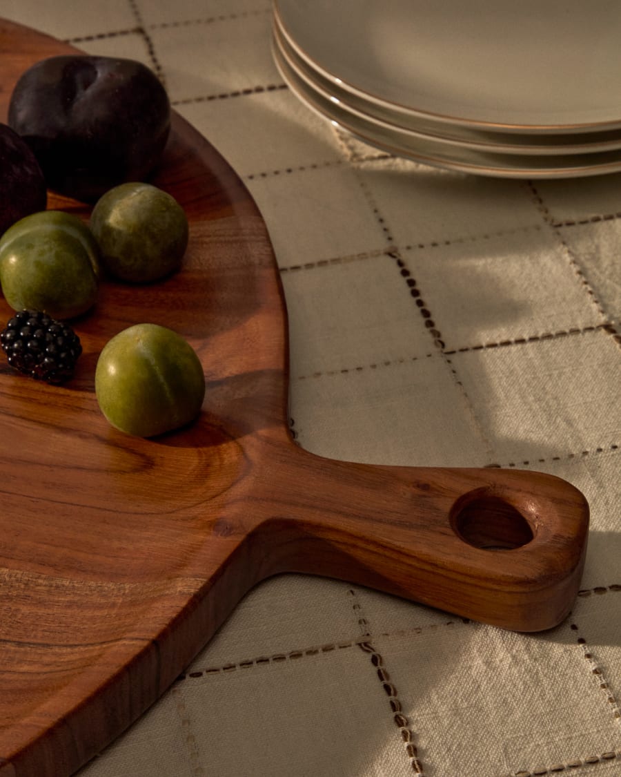 Eitene large round serving board made of acacia wood FSC 100%