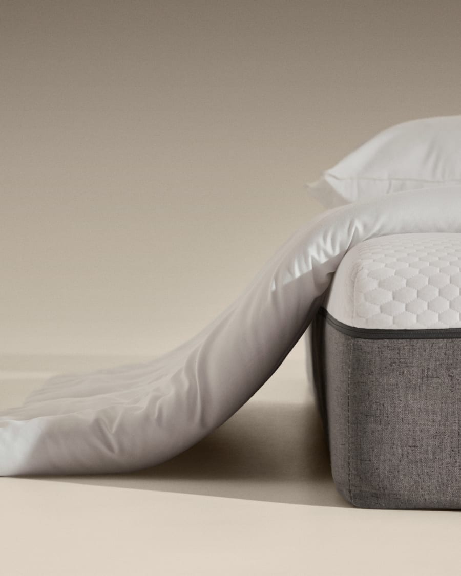 Atra 70% down and 30% feathers duvet for 180 cm bed made in Spain
