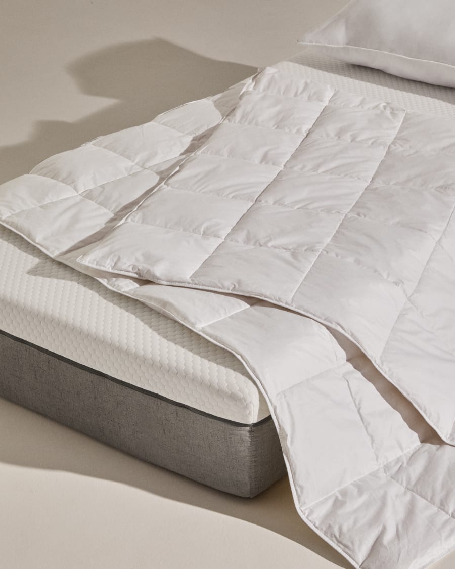 Atra 70% down and 30% feathers duvet for 80 / 90 cm bed made in Spain