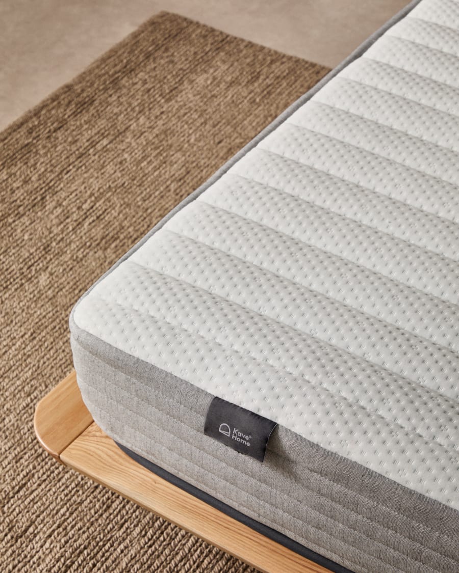 Juno mattress with pocket springs 180 x 200 cm