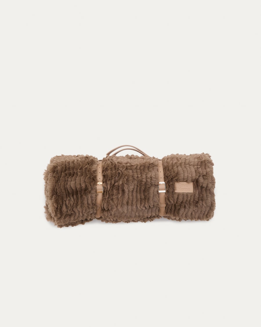 Afni cut fur effect blanket, 130 x 170 cm