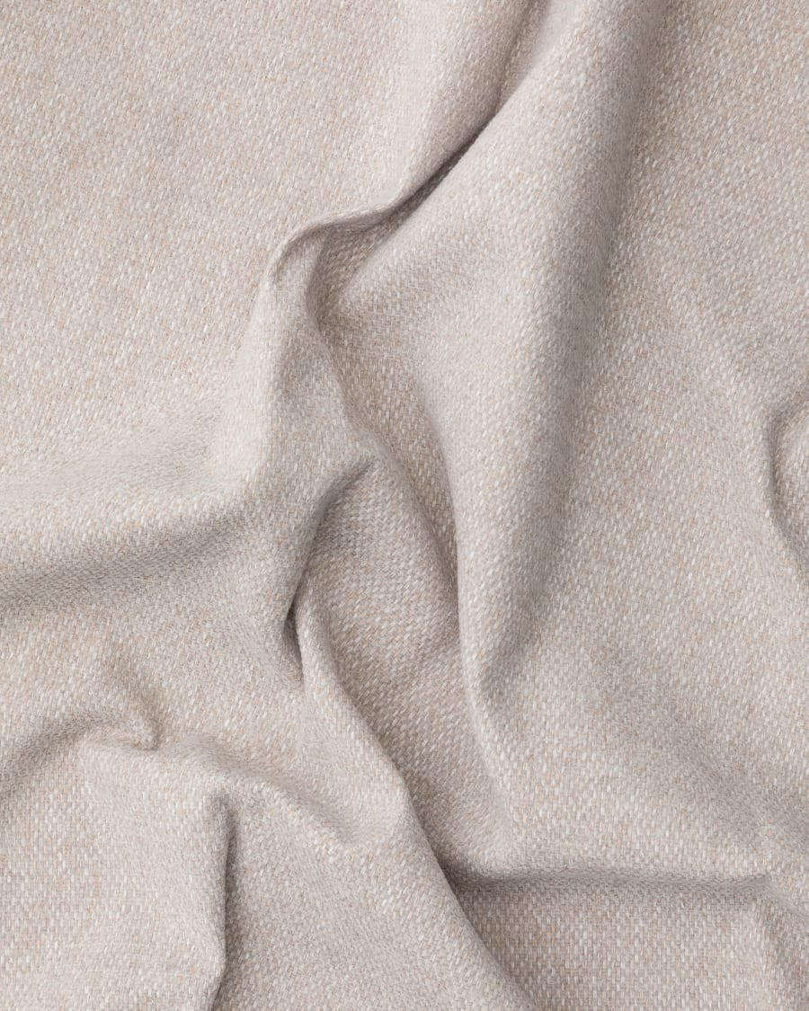 Grande Ivory Fabric Swatch 10 x 15 cm