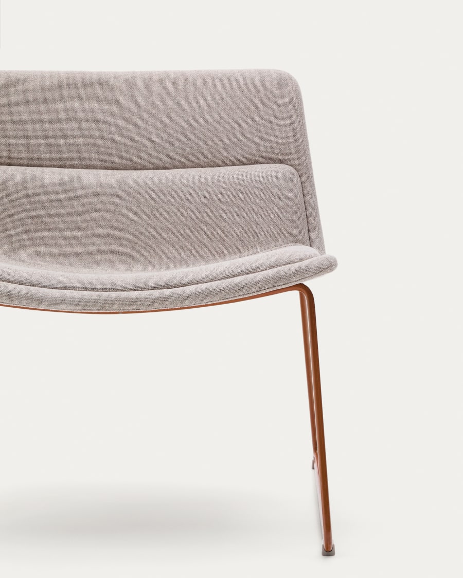 Zahara beige armchair with steel legs and FSC 100% terracotta finish
