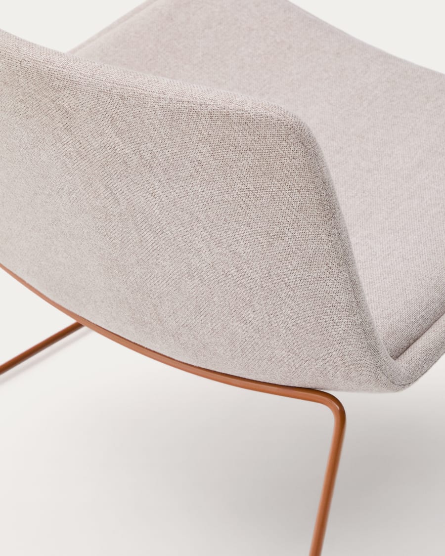 Zahara beige armchair with steel legs and FSC 100% terracotta finish