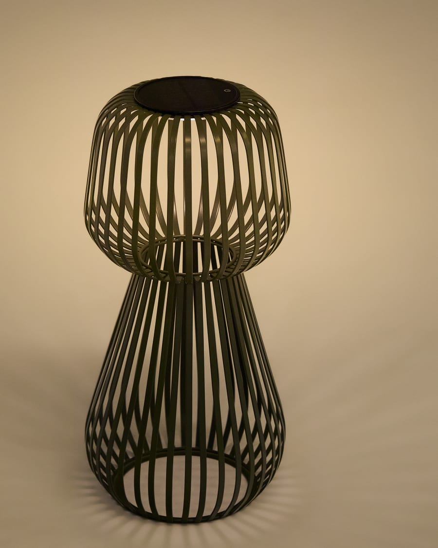 Reiba green metal solar table lamp