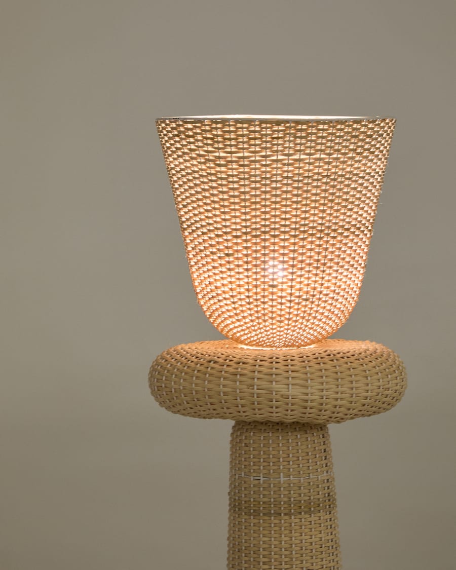 Neuda rattan floor lamp with light finish