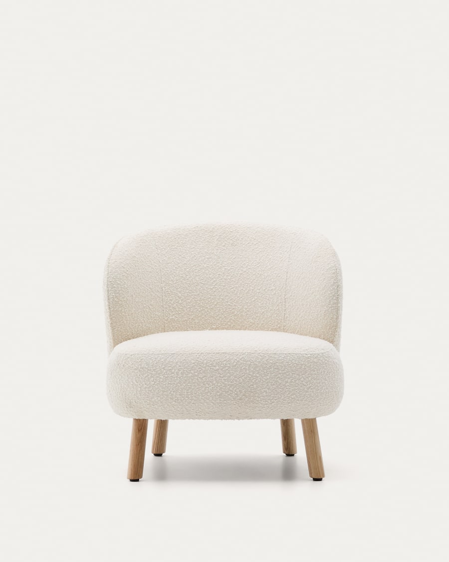Ulit armchair in white bouclé with solid beech wood legs in a natural finish