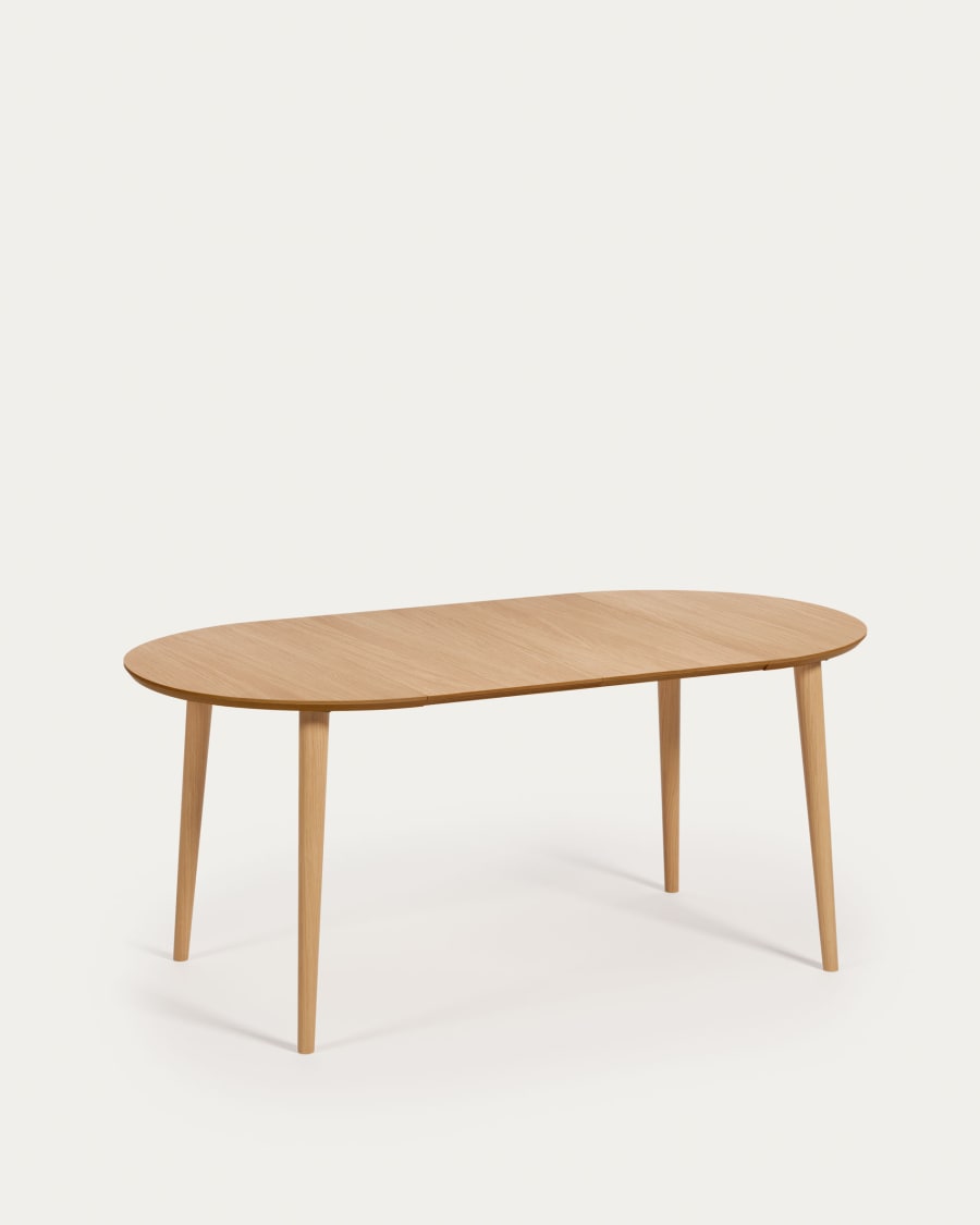 Oqui extendable round table in MDF oak veneer and solid wood legs, 90 (170) x 90 cm