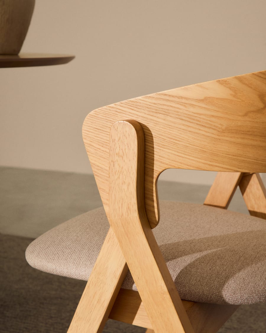 Godia chair made of ash veneer and solid rubber wood with a natural finish and beige chenille