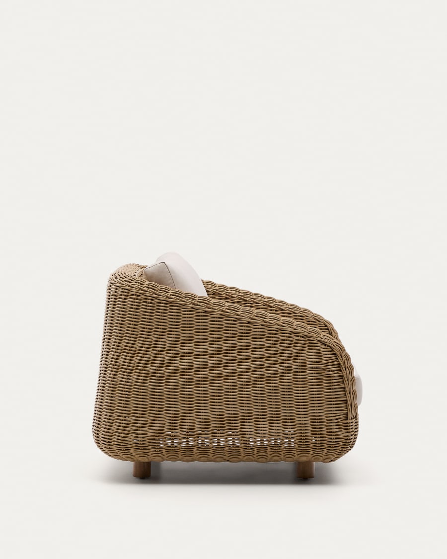 Sessel Meria aus synthetischem Rattan und Beine aus massivem Akazienholz FSC 100%