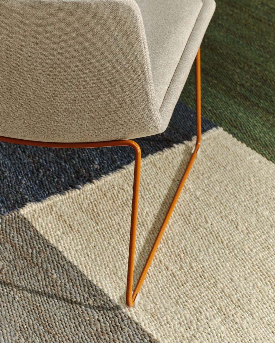 Zahara beige armchair with steel legs and FSC 100% terracotta finish