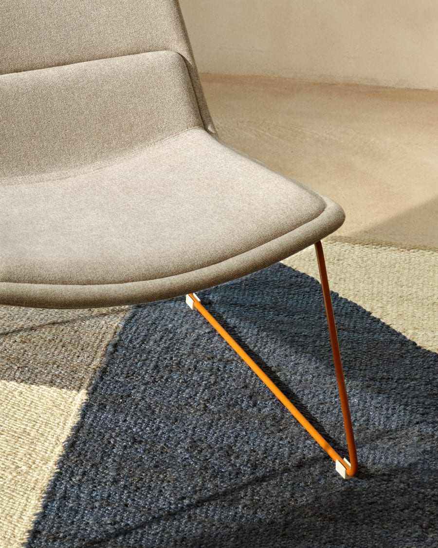 Zahara beige armchair with steel legs and FSC 100% terracotta finish