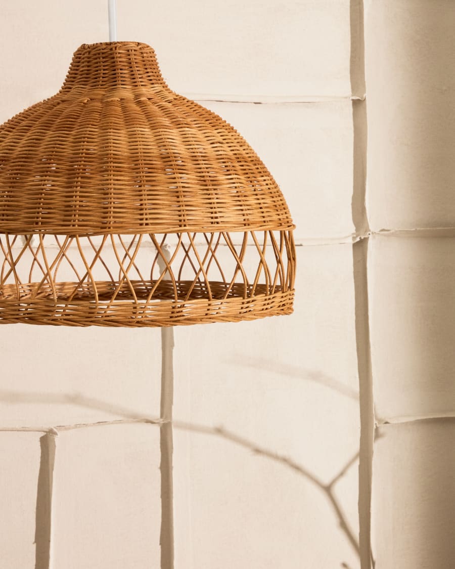 Loura rattan ceiling lamp shade with natural finish Ø40cm