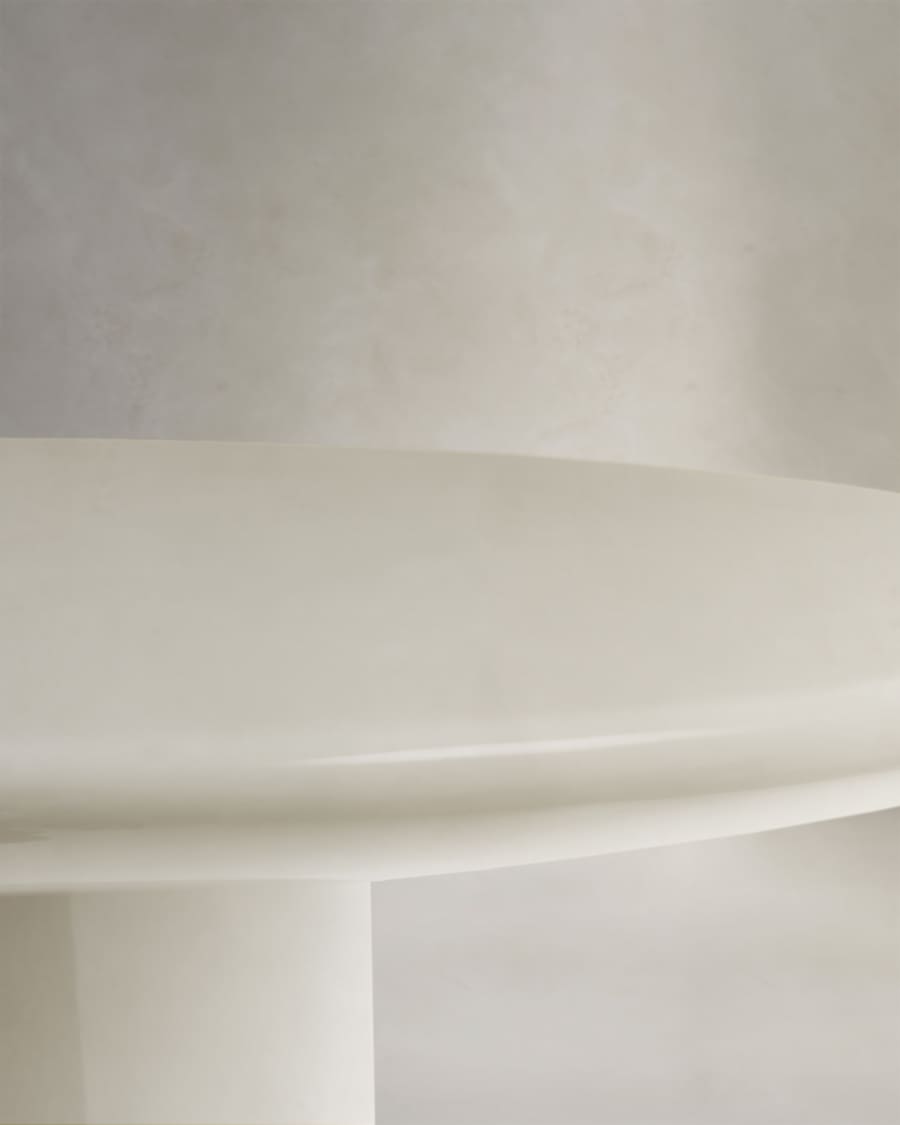 Albanella coffee table in cement with glossy white finish Ø110cm