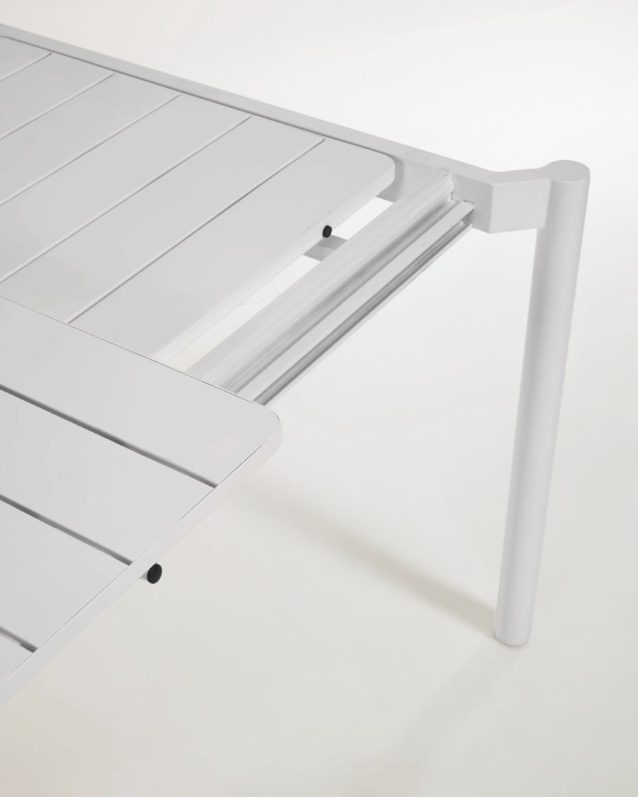 Zaltana extendable outdoor table made of aluminium in a  light grey finish, 140 (200) x 90 cm