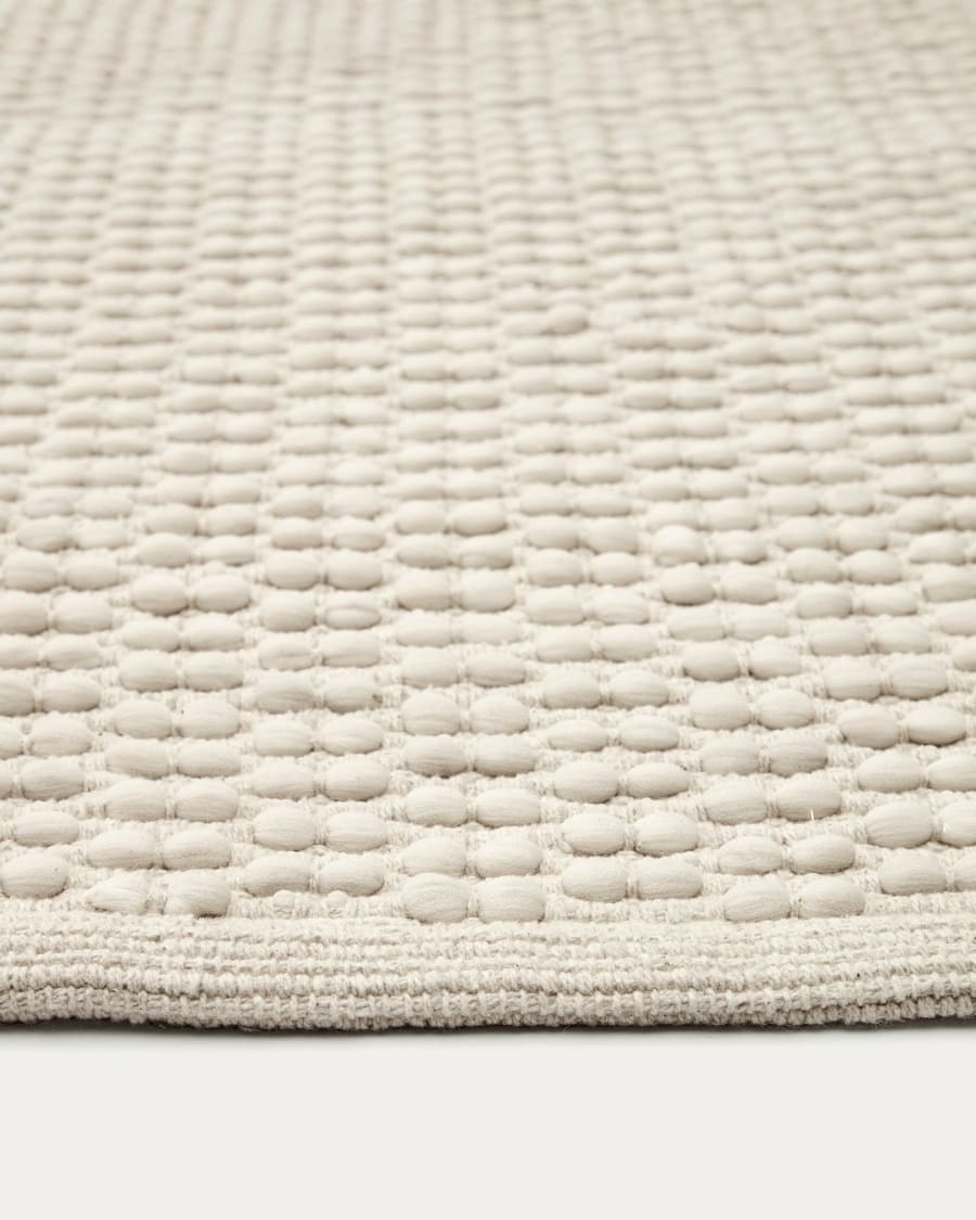 Mascarell rug, cotton and polyester in white, 200 x 300 cm