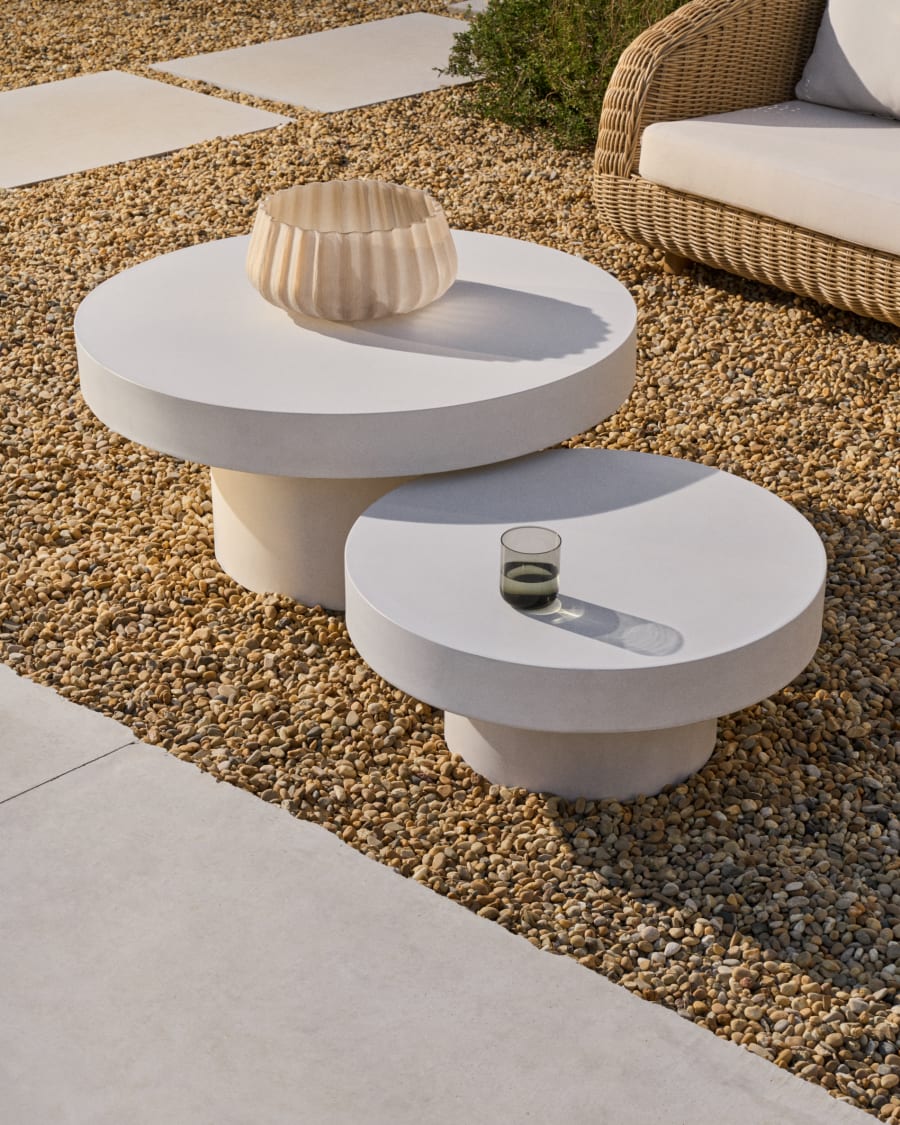 Aiguablava round coffee table in white cement, Ø 66 cm