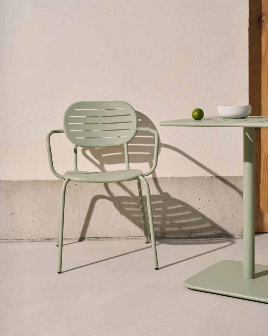 Brai stackable outdoor chair with armrests in turquoise galvanised steel