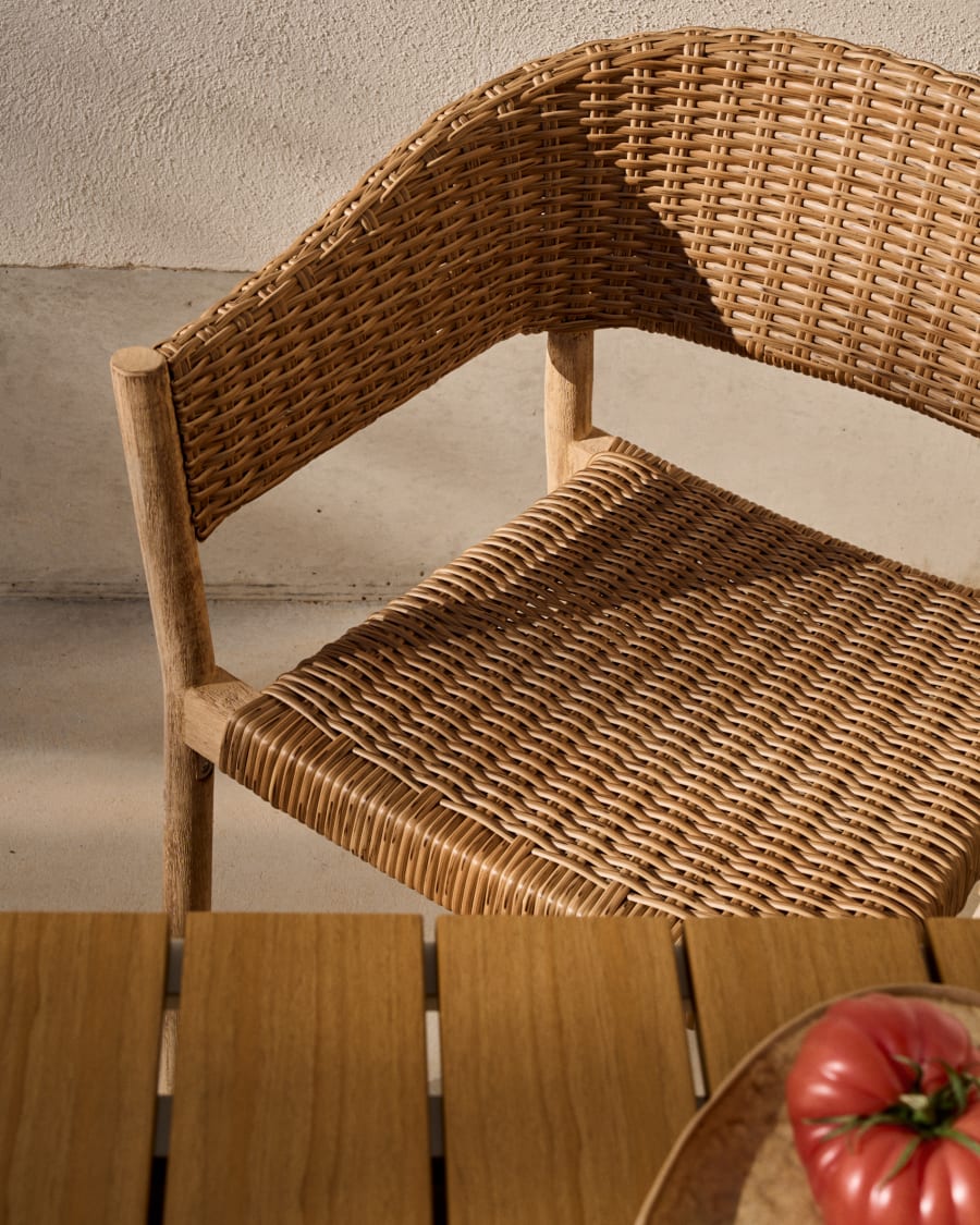 Pola 100% outdoor stackable chair in solid eucalyptus and faux-rattan with a natural finish, FSC