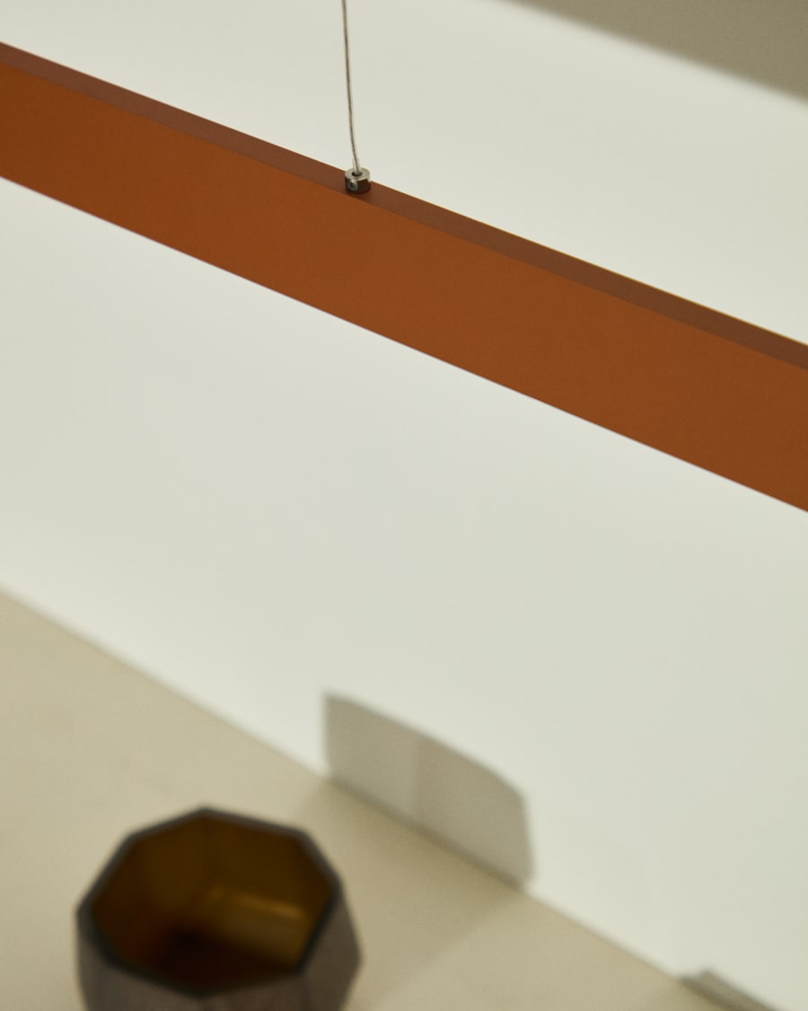 Pendelleuchte Boadella aus Aluminium mit terrakottafarbenem Finish