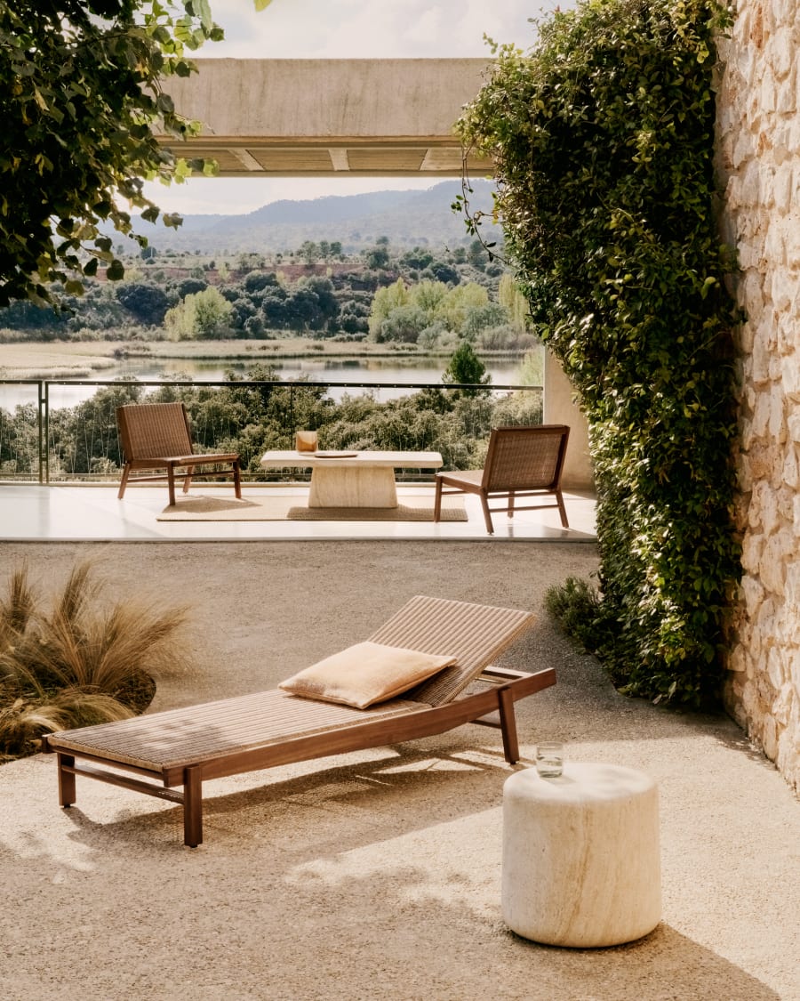 Itani sun lounger in FSC 100% solid acacia wood and synthetic rattan