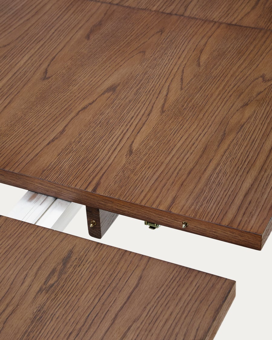 Arlen extendable table in solid oak wood and veneer with a walnut finish 200(250) 95 cm FSC Mix Credit
