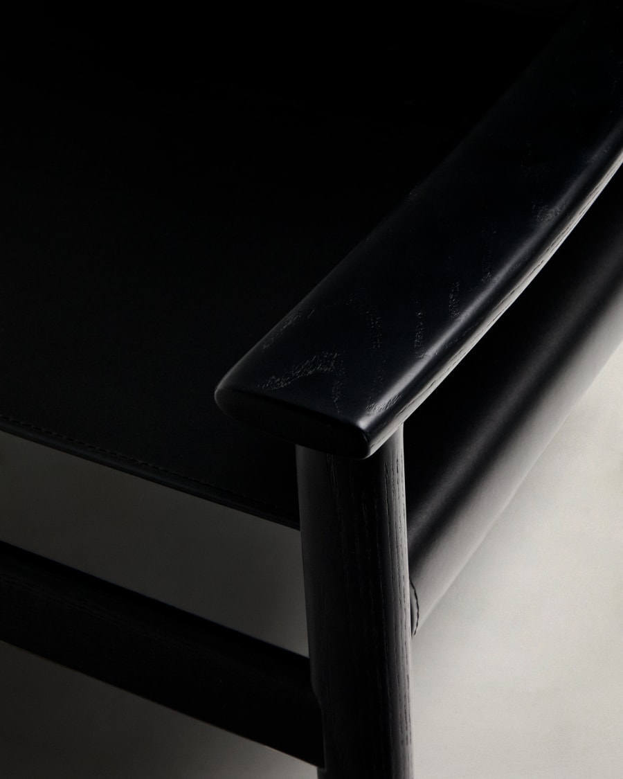 Jan armchair made of black recycled leather fibres and FSC 100% solid ash wood with black finish