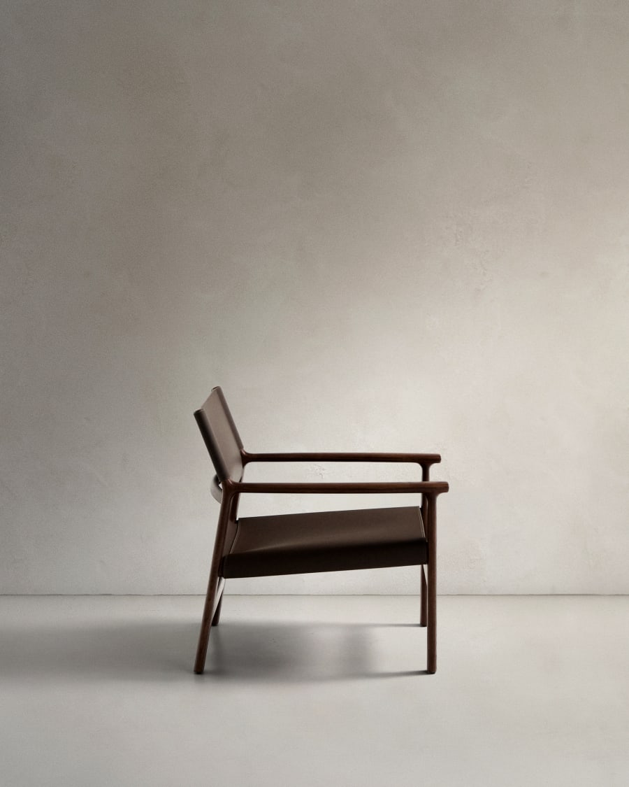 Jan armchair made of dark brown recycled leather fibres and FSC 100% solid ash wood with walnut-coloured finish