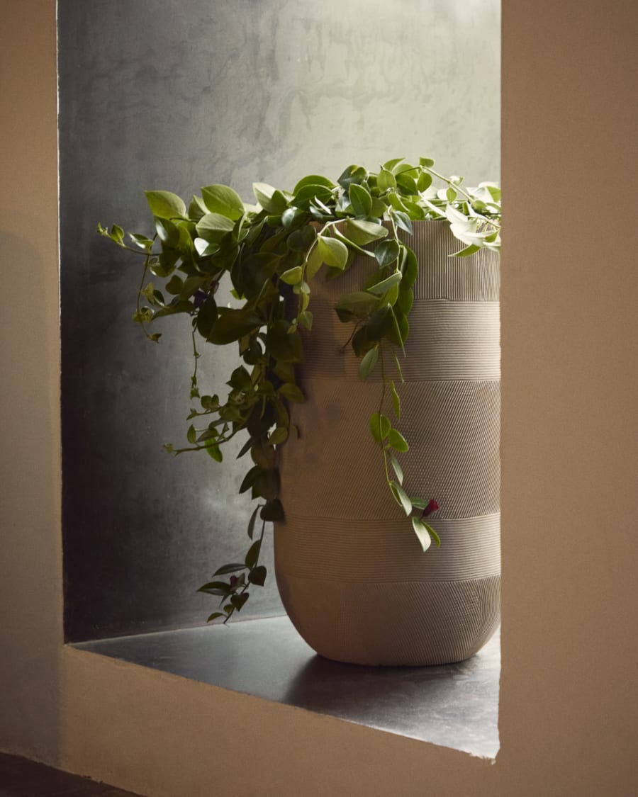 Tival beige cement-effect planter Ø 45cm