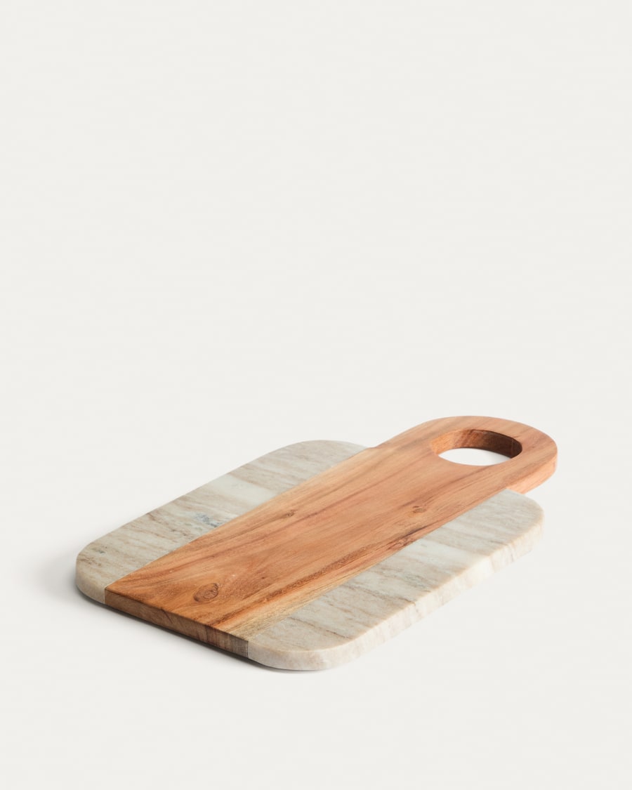 Planche de service Nuvir en marbre beige et bois d’acacia